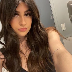 Meet your Posher, Lauren